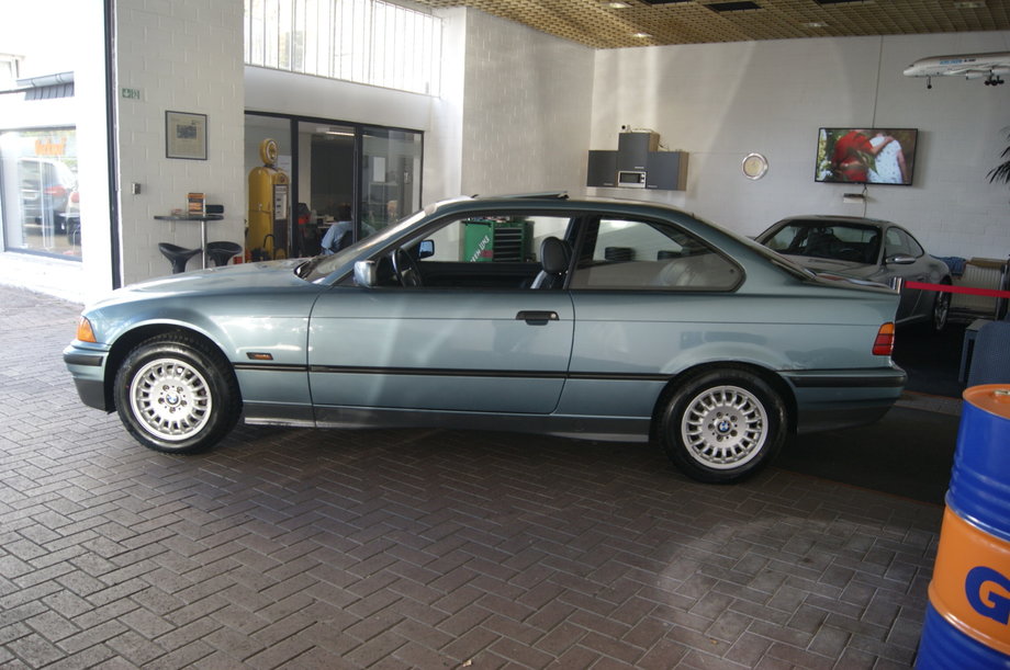 BMW 320 320 i E 36 coupe