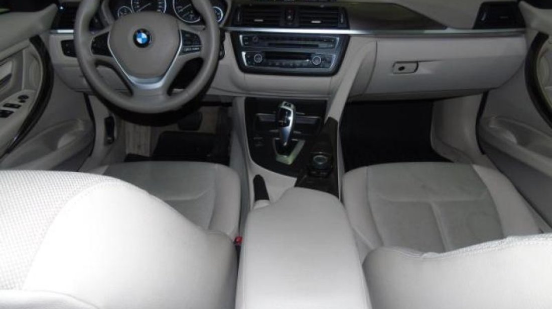 BMW 320 320d xDrive Automatic Modern Line Start/Stop - 1.995 cc / 184 CP 2013