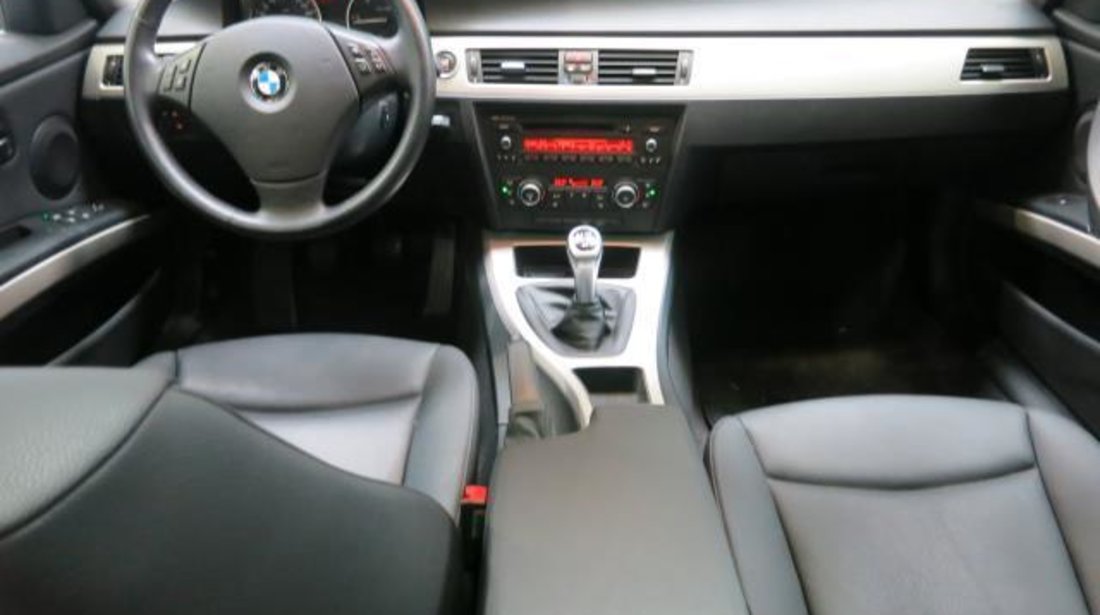 BMW 320 320d xDrive Touring Start&Stop - 1.995 cc / 184 CP 2012