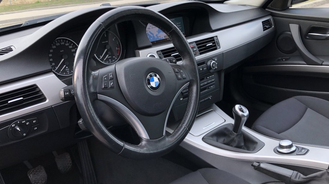 BMW 320 An 2007-320d 163Cp / Navi MARE / XENON / Trapa / Pilot / Bluetooth / Magazie 6CD / Senzori parcare fata-spate / Scaune incalzite / RECENT ADUSA DIN GERMANIA!!! 2007