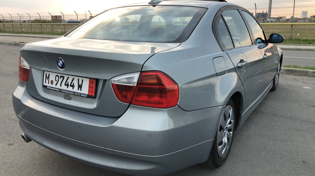 BMW 320 An 2008-320d  / Navigatie / XENON / Trapa / Volan M si schimbator M / Senzori parcare / Scaune incalzite / RECENT ADUSA DIN GERMANIA!!! 2008