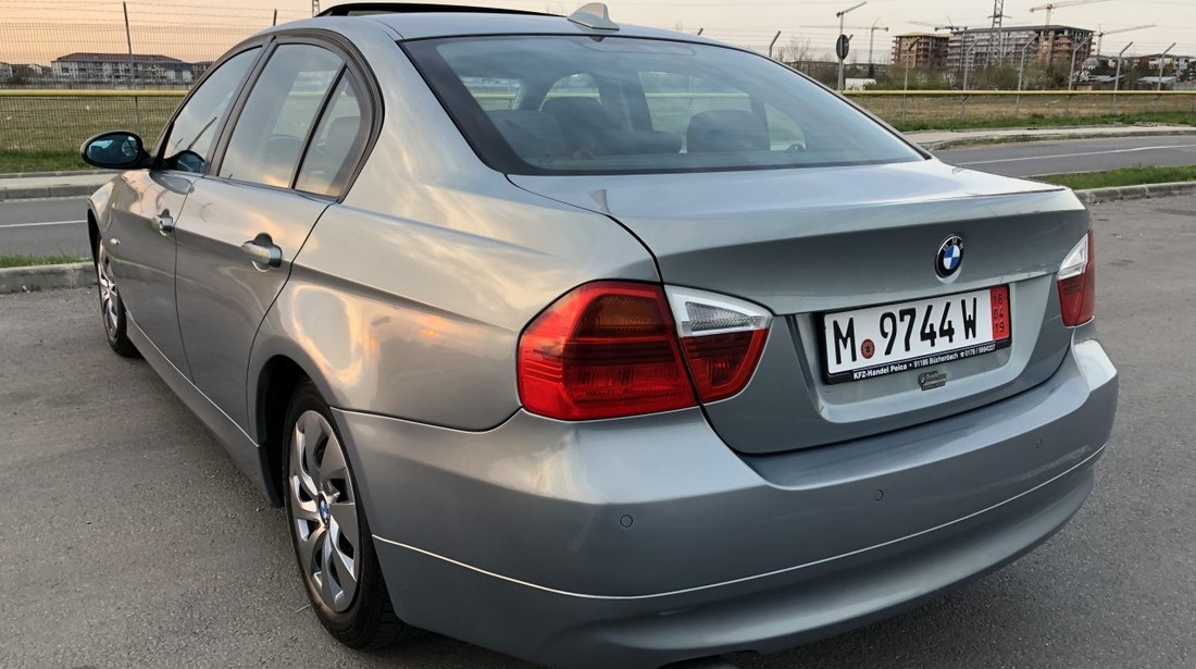 BMW 320 An 2008-320d  / Navigatie / XENON / Trapa / Volan M si schimbator M / Senzori parcare / Scaune incalzite / RECENT ADUSA DIN GERMANIA!!! 2008