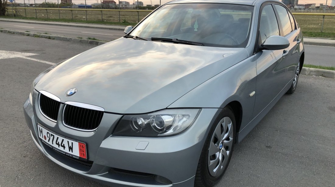 BMW 320 An 2008-320d  / Navigatie / XENON / Trapa / Volan M si schimbator M / Senzori parcare / Scaune incalzite / RECENT ADUSA DIN GERMANIA!!! 2008