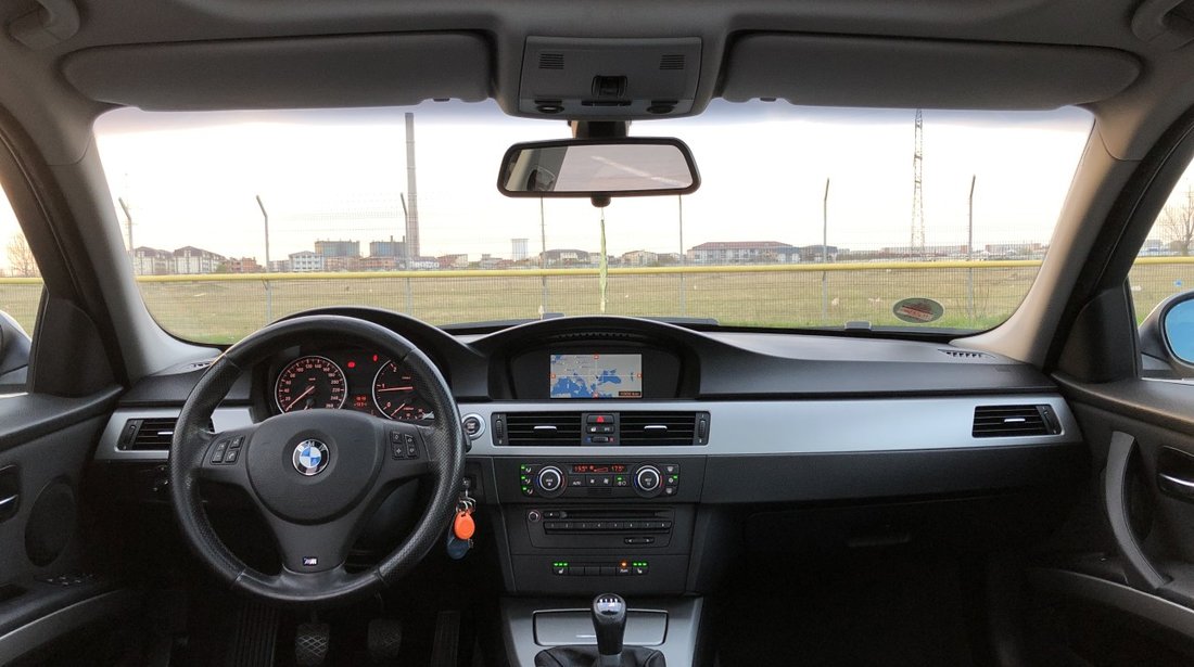 BMW 320 An 2008-320d  / Navigatie / XENON / Trapa / Volan M si schimbator M / Senzori parcare / Scaune incalzite / RECENT ADUSA DIN GERMANIA!!! 2008