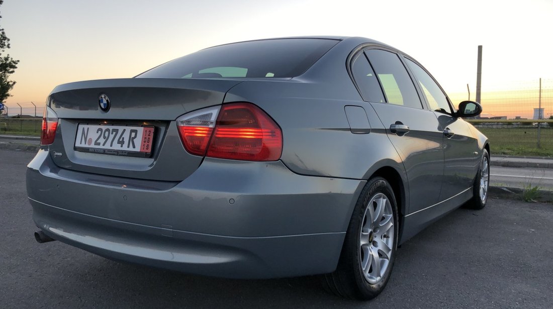 BMW 320 BMW 320d 163Cp / Xenon /Scaune incalzite /Jante 16 DOTZ / Senzori parcare / Oglinzi rabatabile electric / Lumini manere / RECENT ADUSA DIN GERMANIA!!! 2006