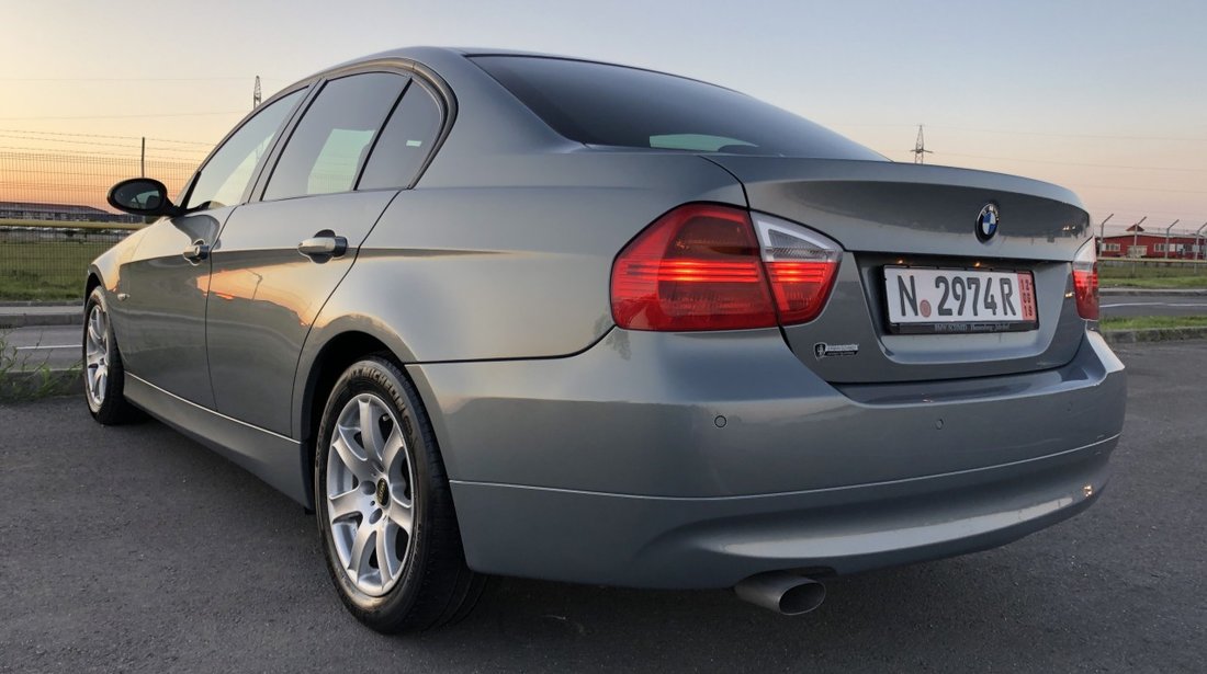 BMW 320 BMW 320d 163Cp / Xenon /Scaune incalzite /Jante 16 DOTZ / Senzori parcare / Oglinzi rabatabile electric / Lumini manere / RECENT ADUSA DIN GERMANIA!!! 2006