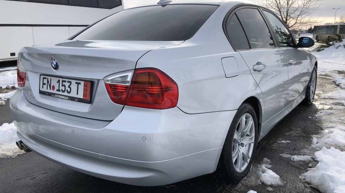 BMW 320 BMW 320D An 2007-163Cp Full/Xenon/Navi/Piele/Automata/Trapa/Bluetooth/PDC fata+spate/6 CD/Oglinzi rabatabile/Lumini ambientale/Scaune incalzite, etc… Recent adusa din Germania!!! 2007