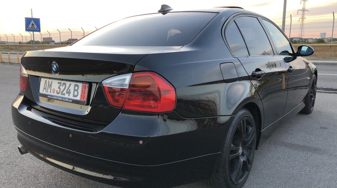 BMW 320 BMW 320i 150Cp / Navi MARE / Trapa / Bluetooth / Senzori parcare / Magazie 6CD / RECENT ADUSA DIN GERMANIA!!! 2007