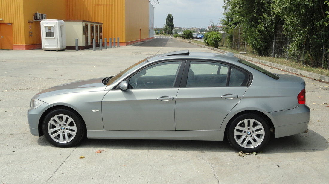 BMW 320 BMW 320i FULL / NAVI MARE / XENON / TRAPA / PIELE/ SCAUNE INCALZITE / SENZORI PARCARE / VOLAN SPORT CU COMENZI 2006