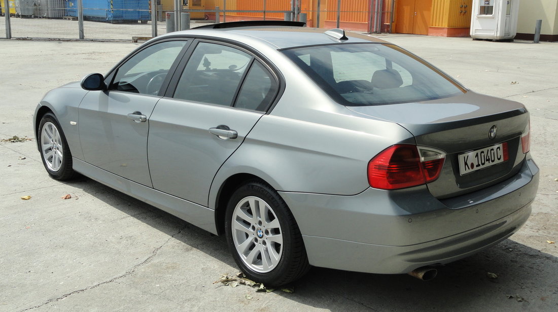 BMW 320 BMW 320i FULL / NAVI MARE / XENON / TRAPA / PIELE/ SCAUNE INCALZITE / SENZORI PARCARE / VOLAN SPORT CU COMENZI 2006