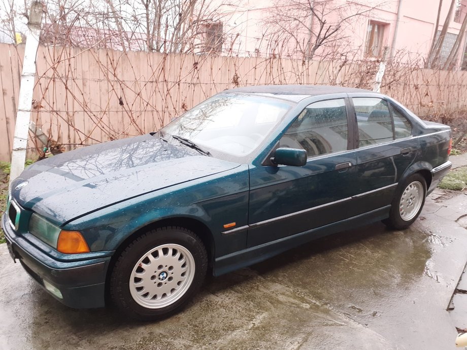 BMW 320 E36 Pisicuta