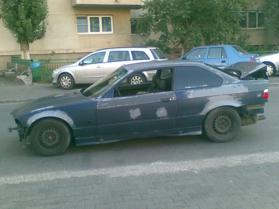 BMW 320 Laguna Seca