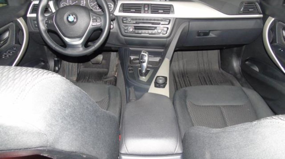 BMW 320 Touring 316i F31 Automatic 8+1 - 1.598 cc / 136 CP 2013