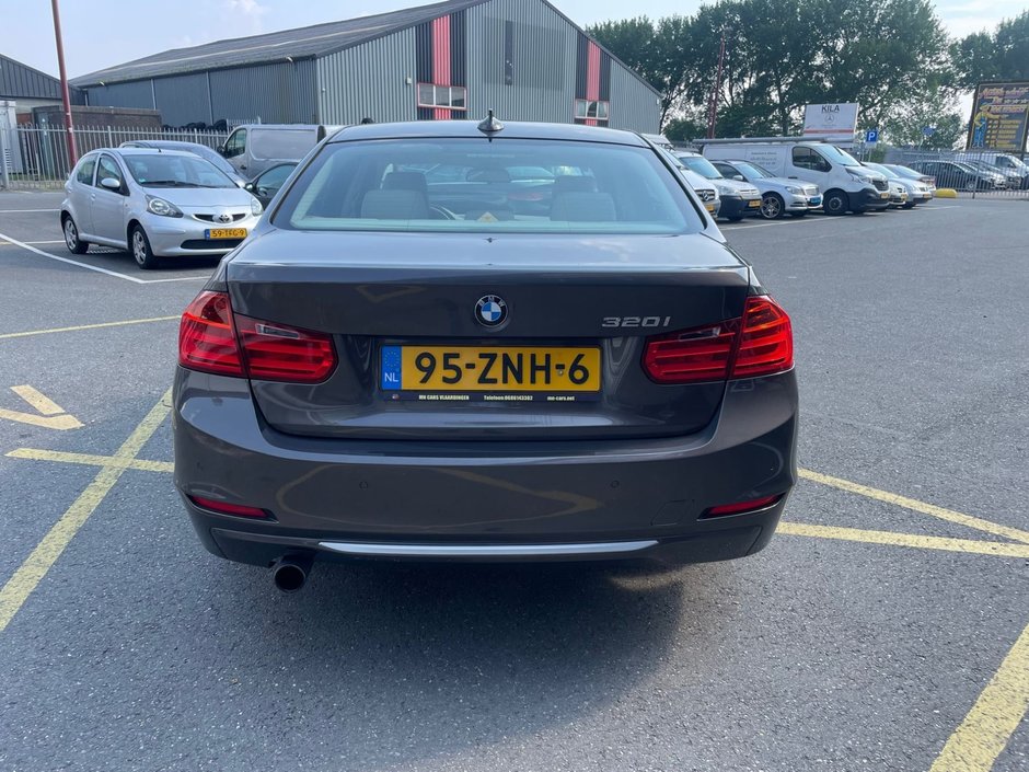 BMW 320i de vanzare