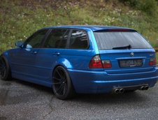 BMW 320i Touring transformat in BMW M3 Touring