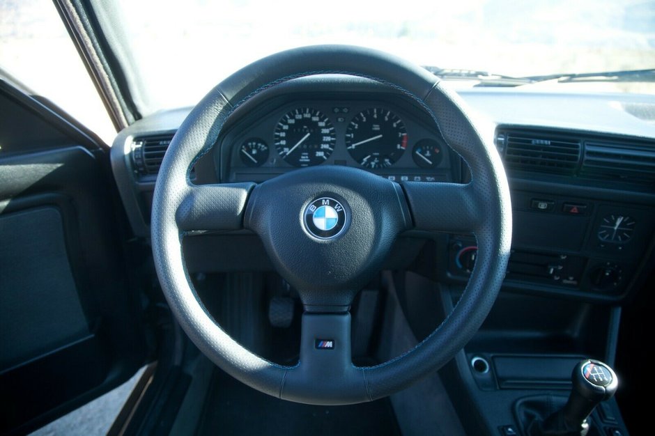 BMW 320iS de vanzare