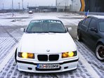 BMW 323 COUPE
