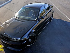 BMW 323i