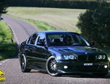 BMW 323i