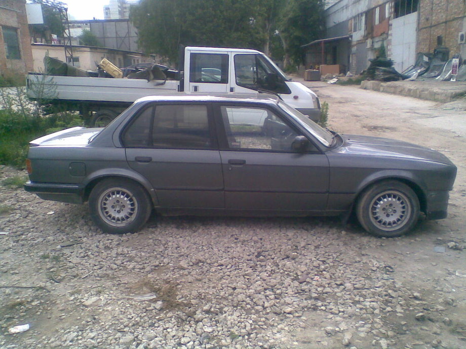 BMW 325 325E-2.7-URS