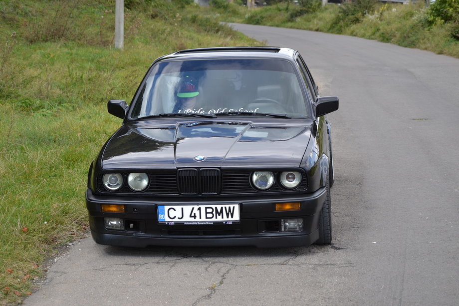 BMW 325 E30/325/URSULET