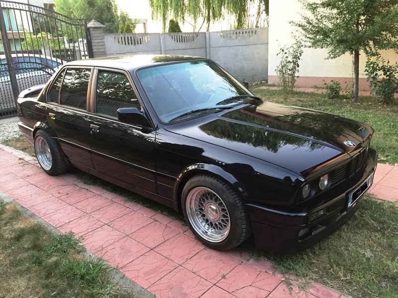 BMW 325 e30