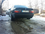 BMW 325 pisica neagra