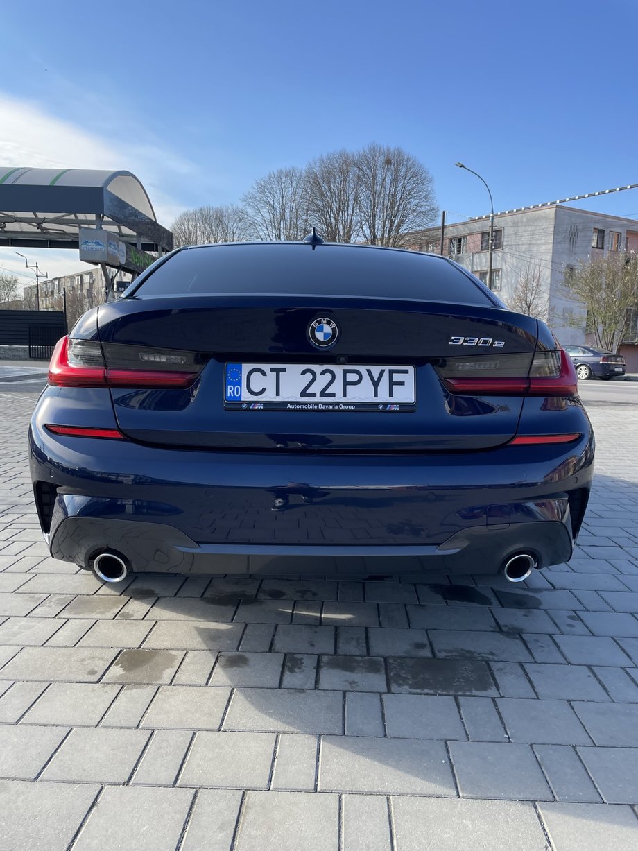 BMW 330 330e