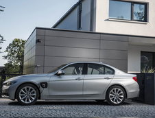 BMW 330e