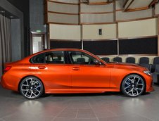 BMW 330i cu optiuni M Performance