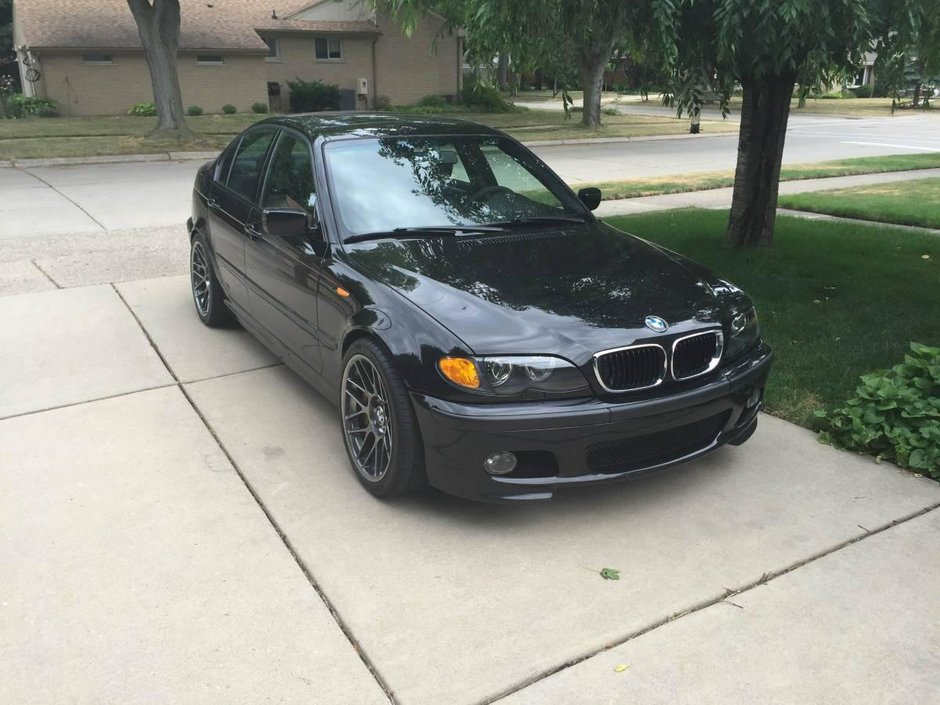 BMW 330i V8