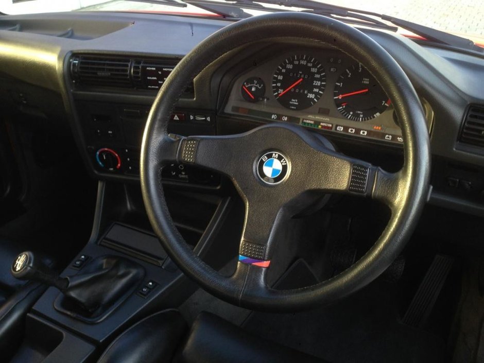 BMW 333i