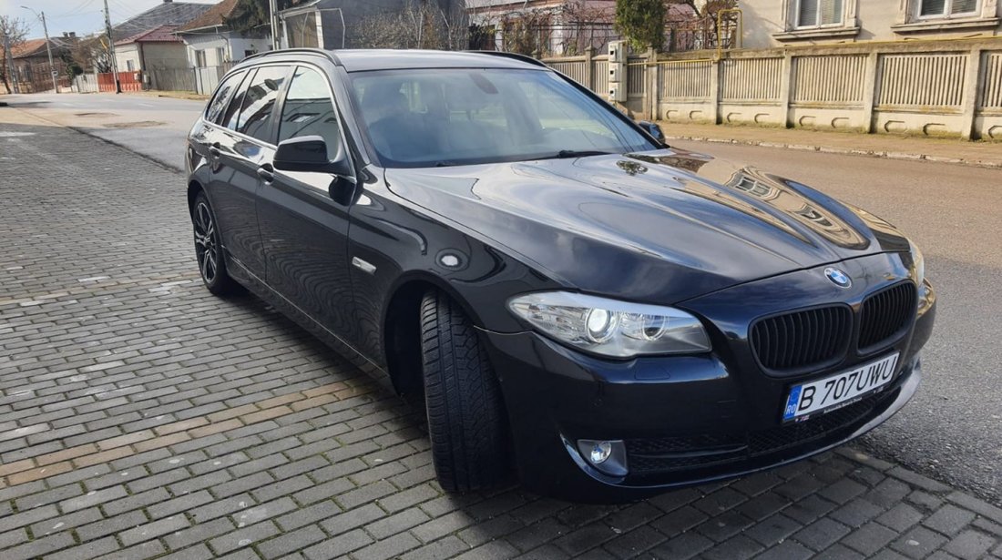 BMW 520 2.0 2011