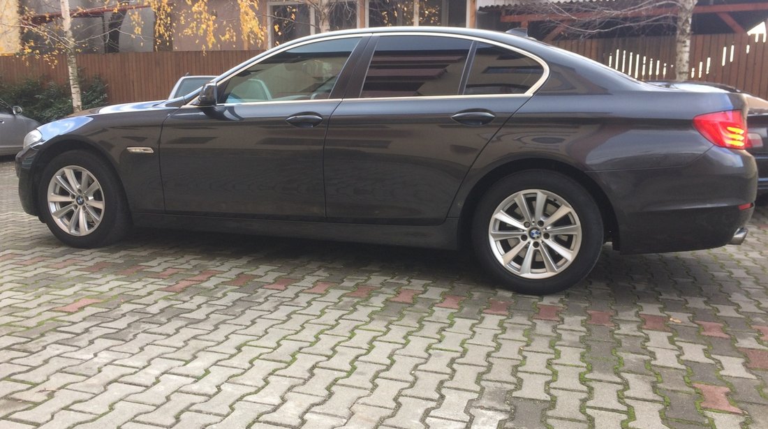 BMW 520 520 d 2011