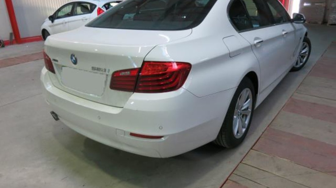 BMW 520 528i F10 Automatic 8+1 xDrive - 1.997 cc / 245 CP 2015