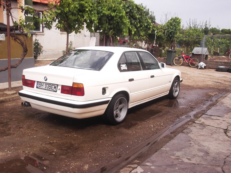 BMW 520 M50B20