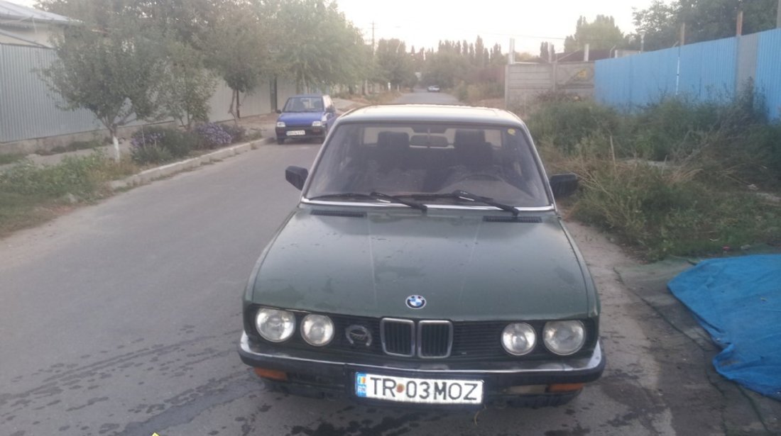 BMW 524 2300