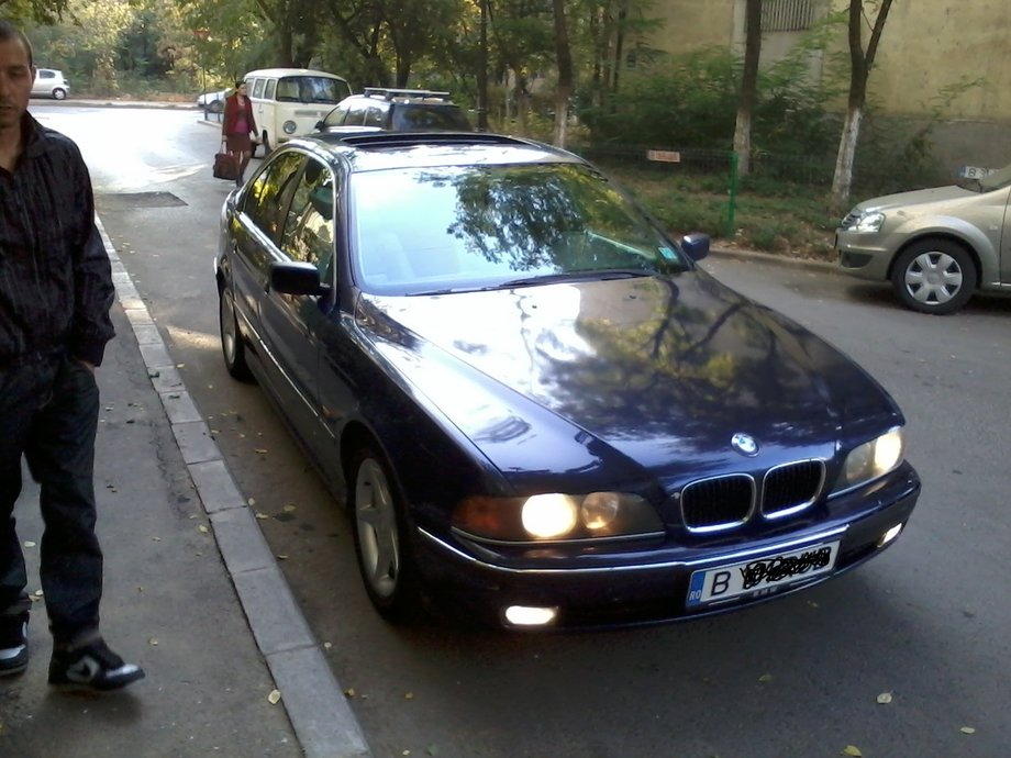 BMW 525 525