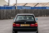 BMW 525i transformat in M5 Touring