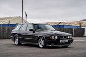 BMW 525i transformat in M5 Touring
