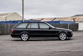 BMW 525i transformat in M5 Touring