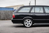 BMW 525i transformat in M5 Touring