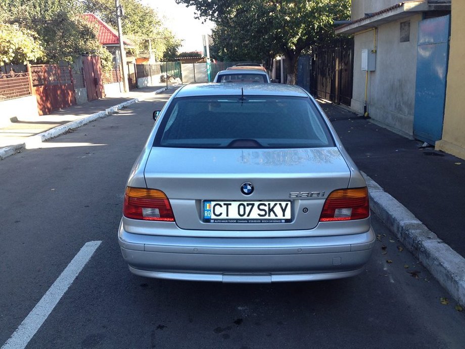 BMW 530 Benzina