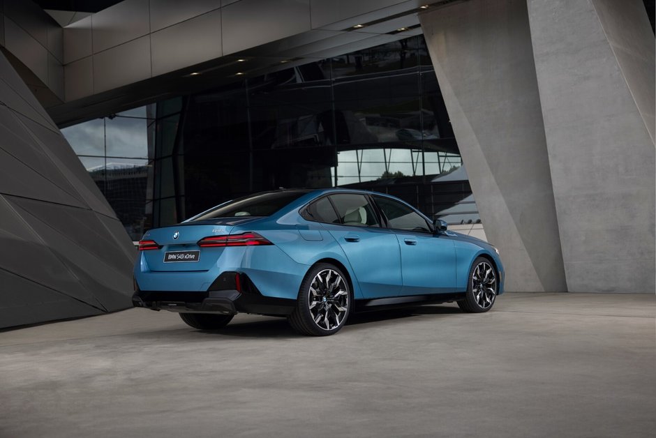 BMW 540i xDrive Legacy Edition