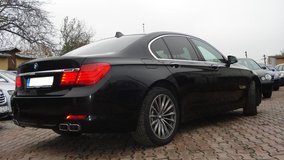 BMW 730