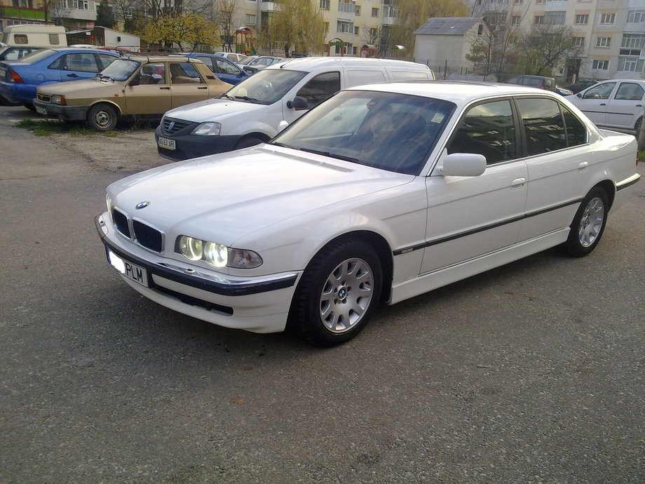 BMW 730 E 38