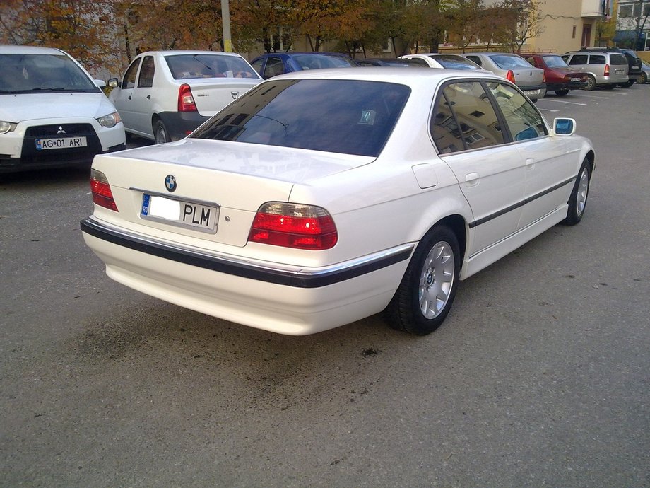 BMW 730 E 38