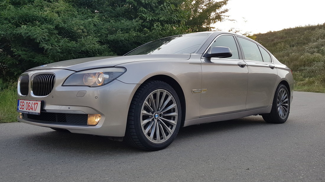 BMW 730 GOLD 2010