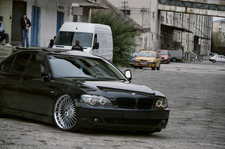 BMW 730