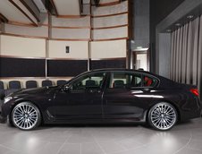 BMW 730i in Ruby Black Metallic